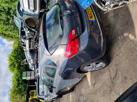 Breaking Vauxhall 2013 astra for spares #2