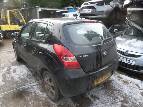 Breaking Hyundai I20 20112 for spares #2