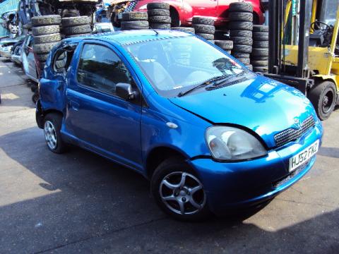 Breaking Toyota Yaris for spares #3